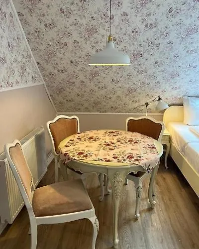 Bola Nr 29 Shabby Für 2 Personen, Parkplatz * Hamburg